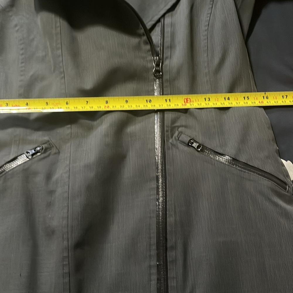 ☔️Athleta Wetlands Trench Jacket - Picture 12 of 13